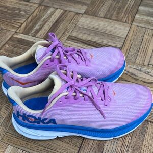 Hoka Clifton mens Running Shoes in Pink and Blue